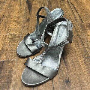 Kenneth Cole Reaction "Know Way" Pewter Satin T-Strap Heels